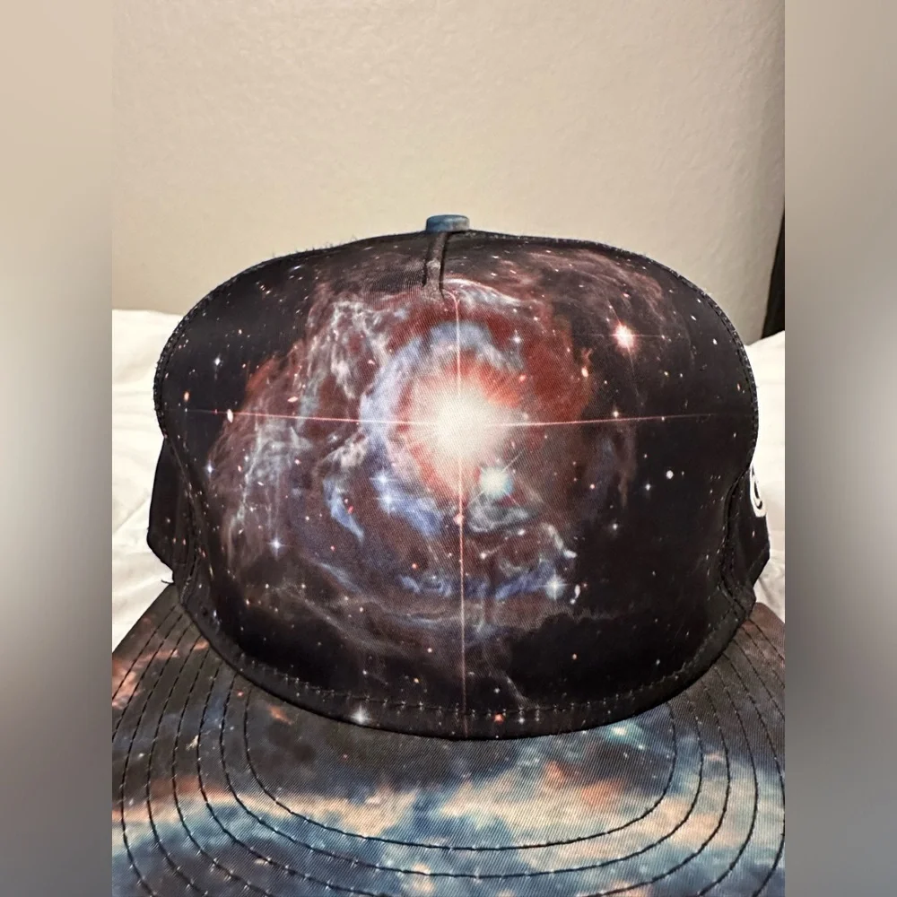Alternative Intelligence Nebula SnapBack - Picture 3 of 8